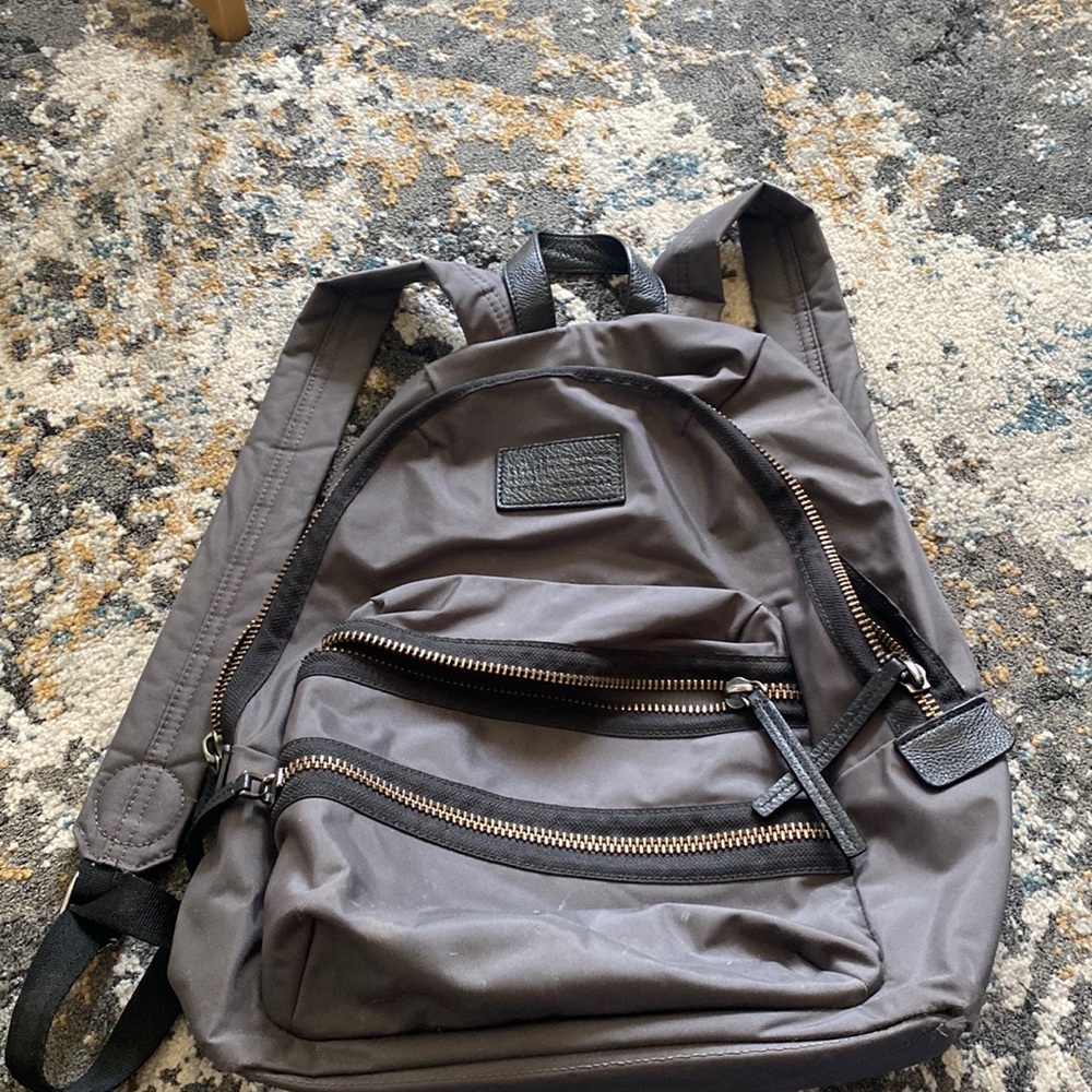Marc Jacobs Grey Naylon Zipper Backup